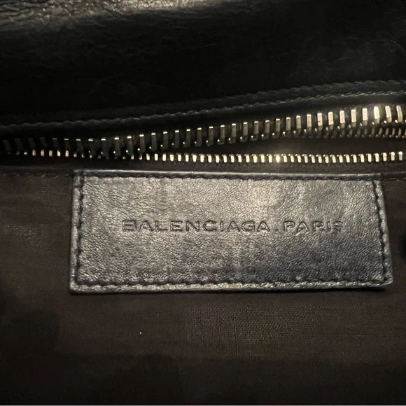 Balenciaga Deep Navy Quilted Leather Tote with Chain Detail - Picture 5 of 6